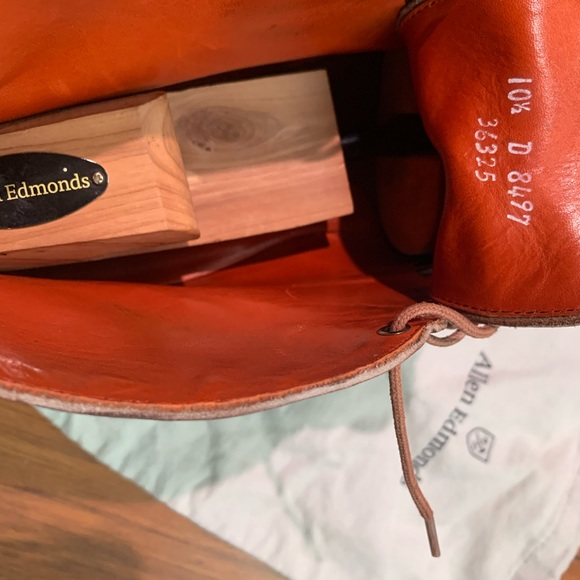 Allen Edmonds Bleecker Street chukka boot in brown 10.5D - Picture 3 of 9